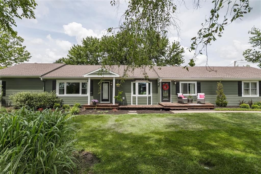 23034 W 231st Terrace, Spring Hill, KS
