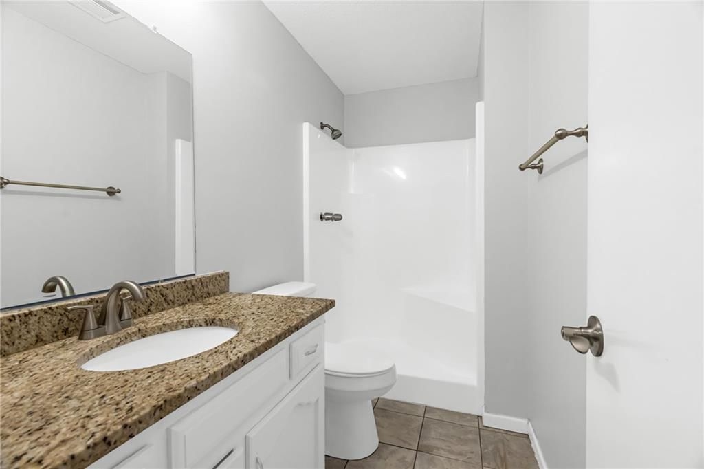 15901 Oakland Avenue — photo 21