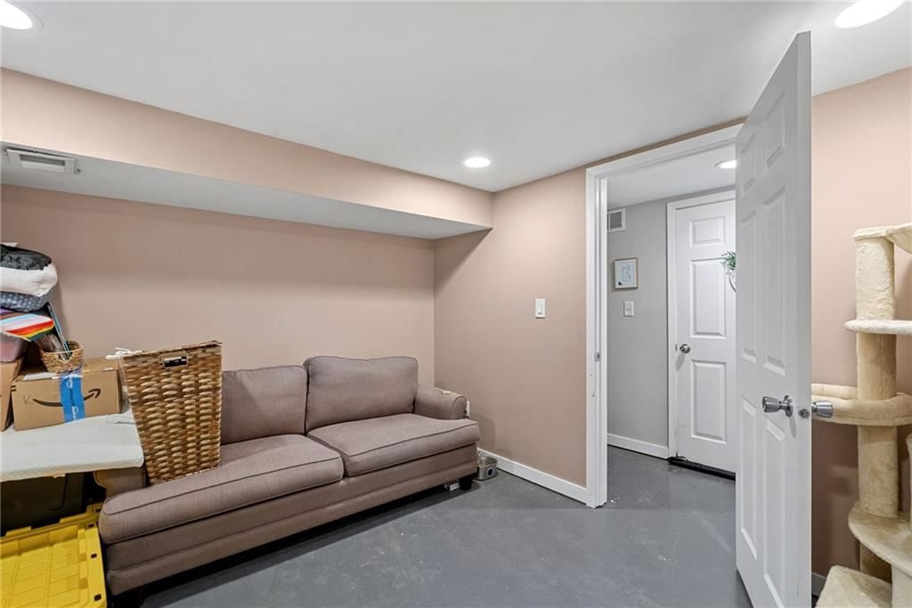 5001 N Michigan Avenue — photo 27