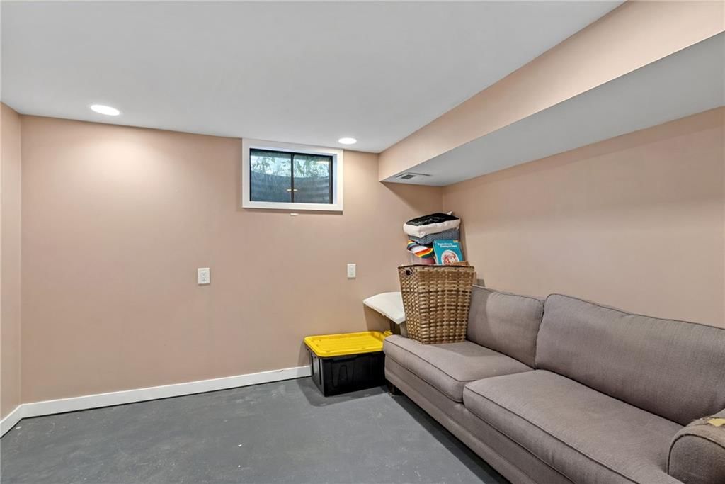 5001 N Michigan Avenue — photo 28