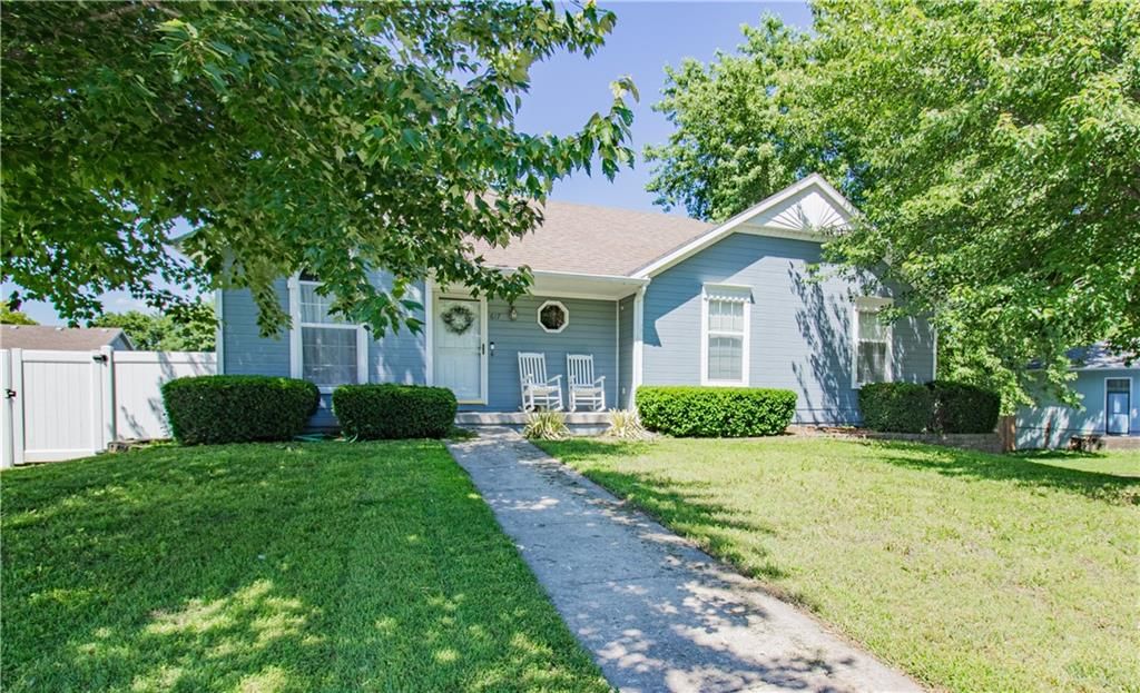 617 Cantebury Drive — photo 2