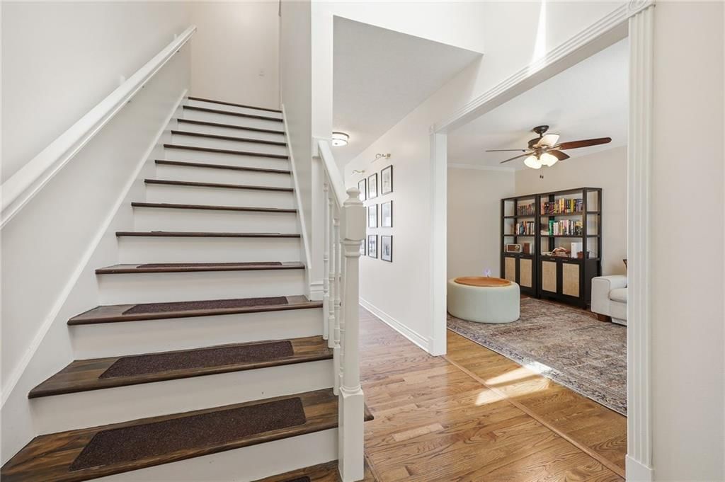1002 E Green Gables Street — photo 4