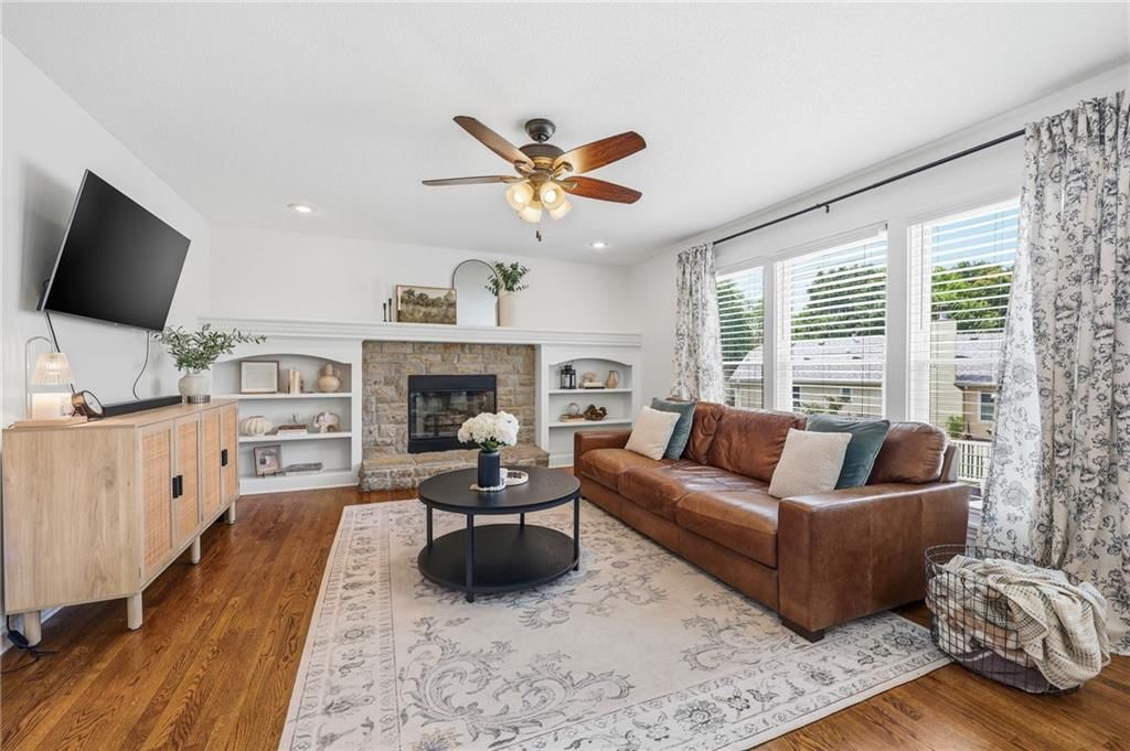1002 E Green Gables Street — photo 9