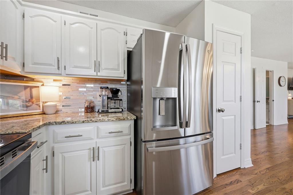 1002 E Green Gables Street — photo 15