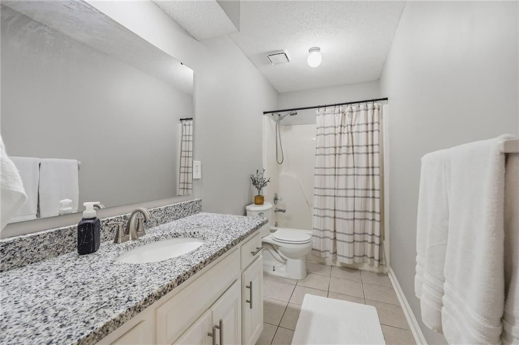 1002 E Green Gables Street — photo 22