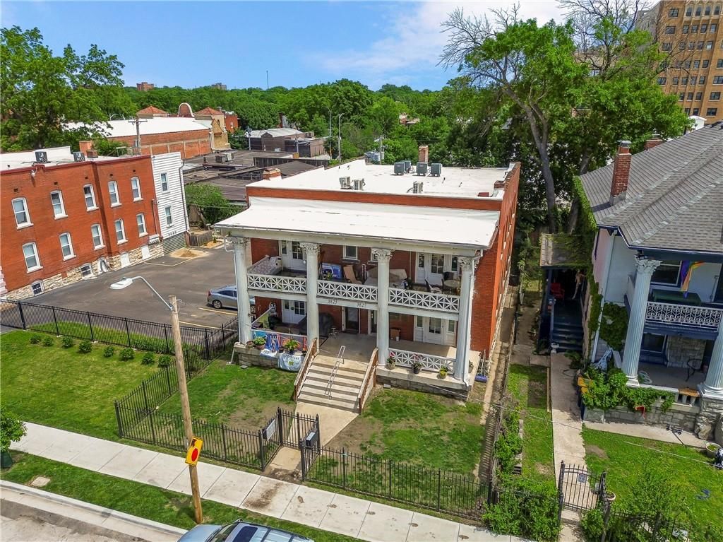 3825 Baltimore Avenue — photo 3