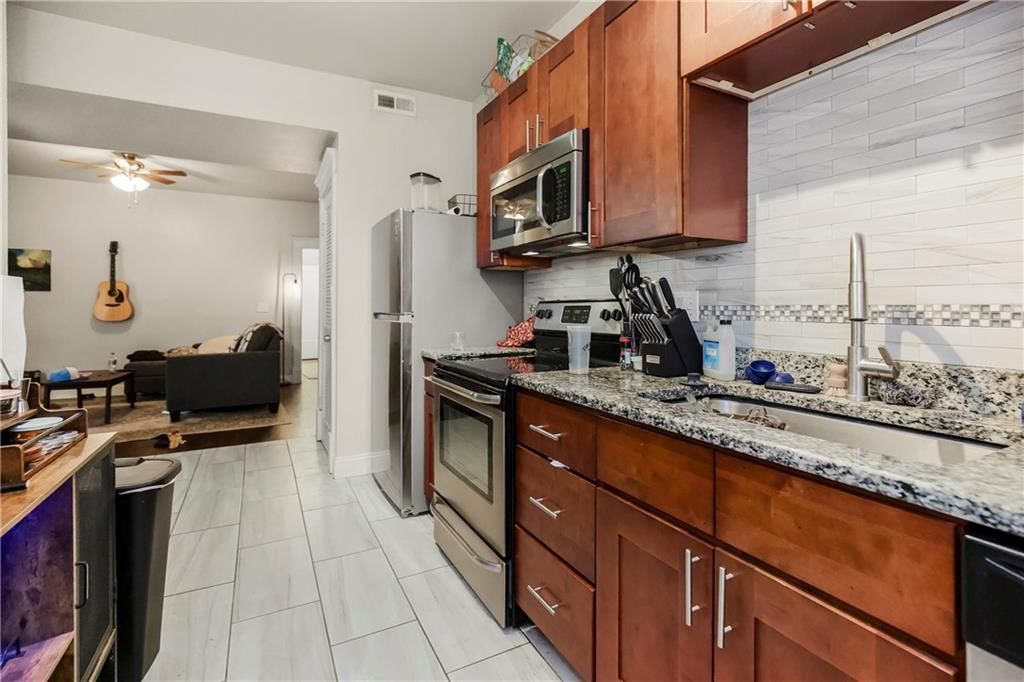 3825 Baltimore Avenue — photo 16