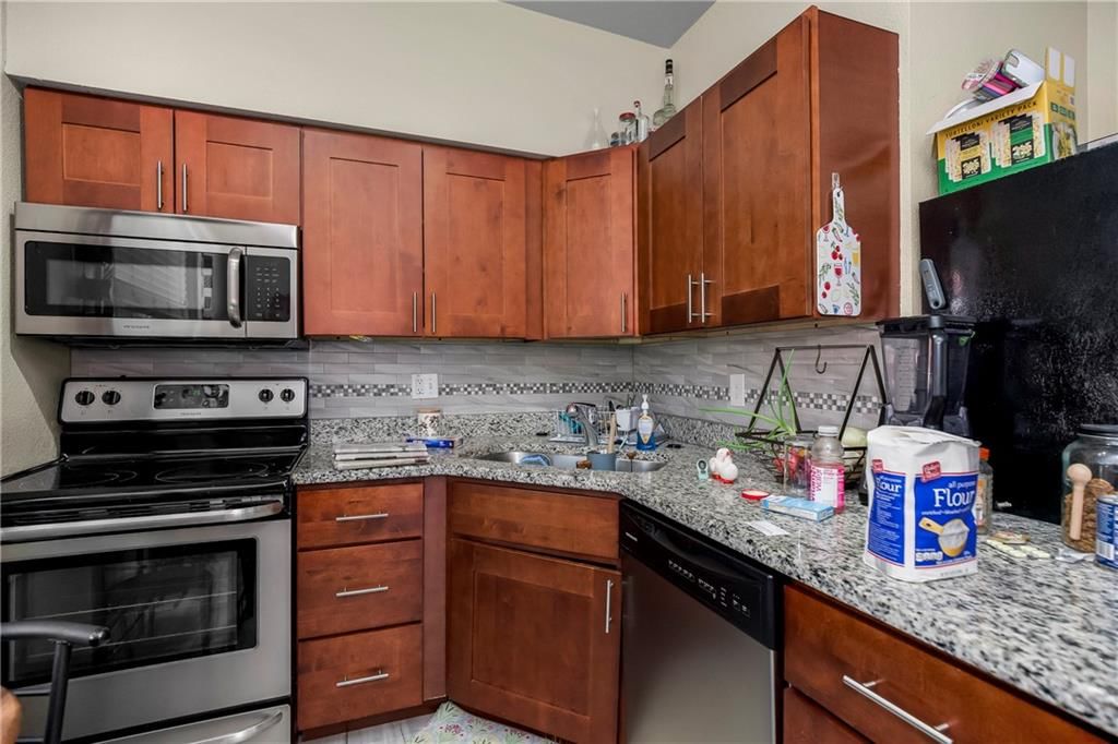 3825 Baltimore Avenue — photo 32
