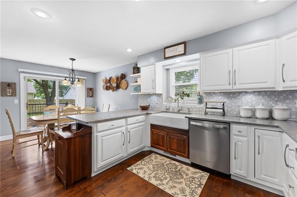 1328 S Redbud Street — photo 14