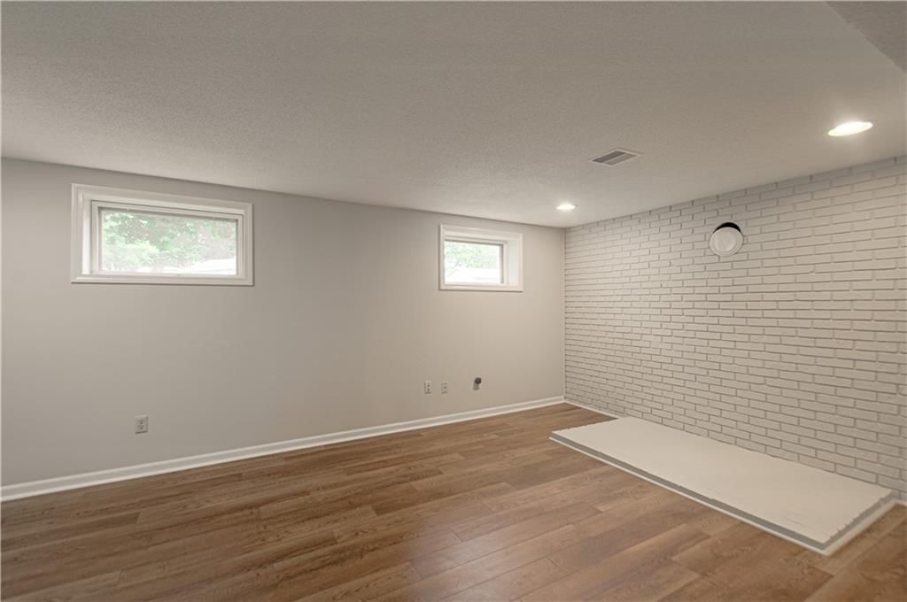 441 Wilshire Boulevard — photo 23