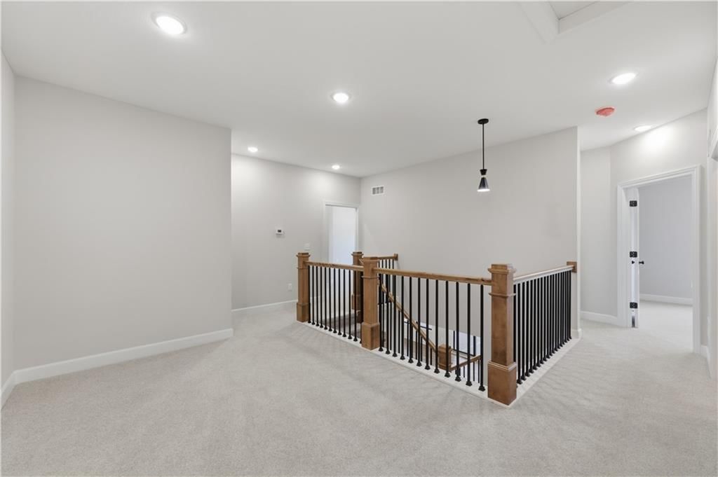 59 Lakeway Lane — photo 38