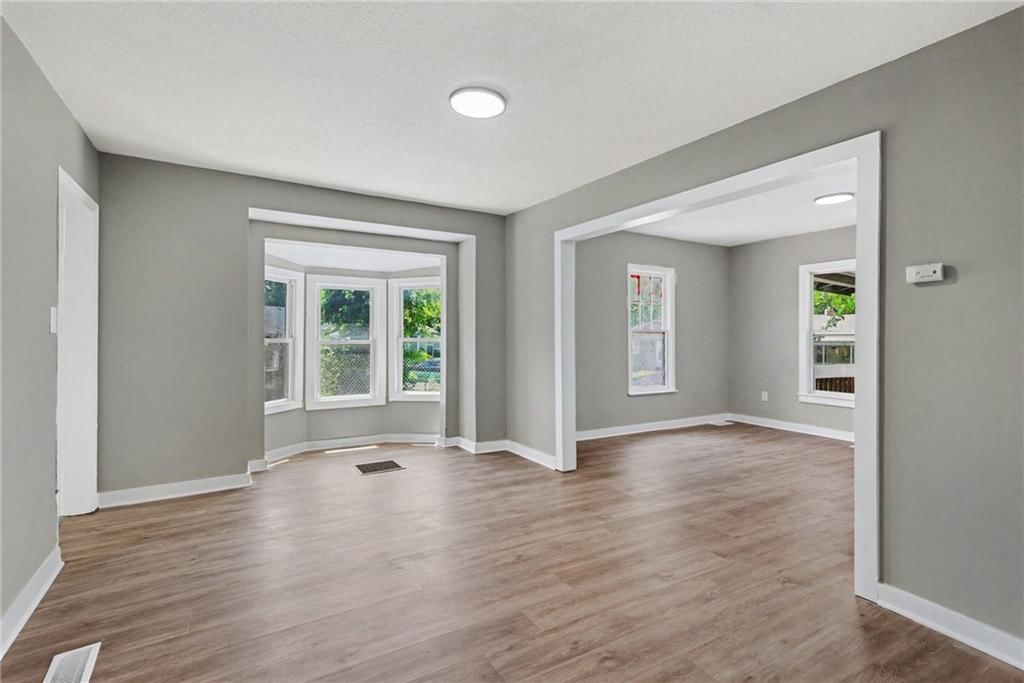 823 S Huttig Avenue — photo 6