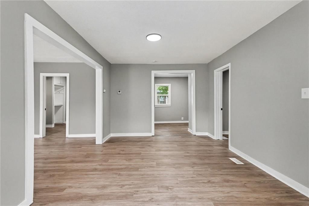 823 S Huttig Avenue — photo 8
