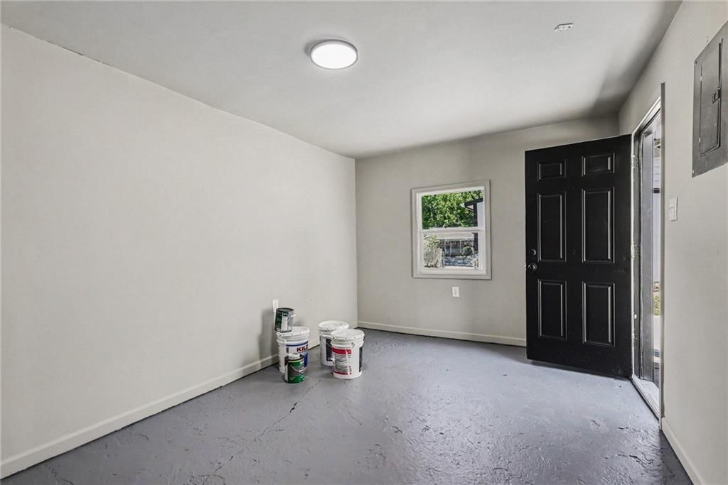 823 S Huttig Avenue — photo 21