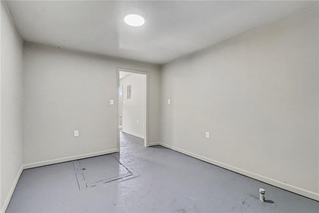 823 S Huttig Avenue — photo 23