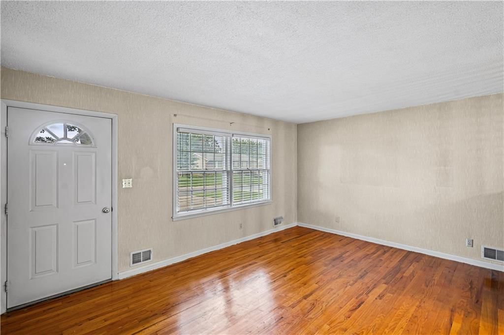 3112 NE 66th Terrace — photo 4