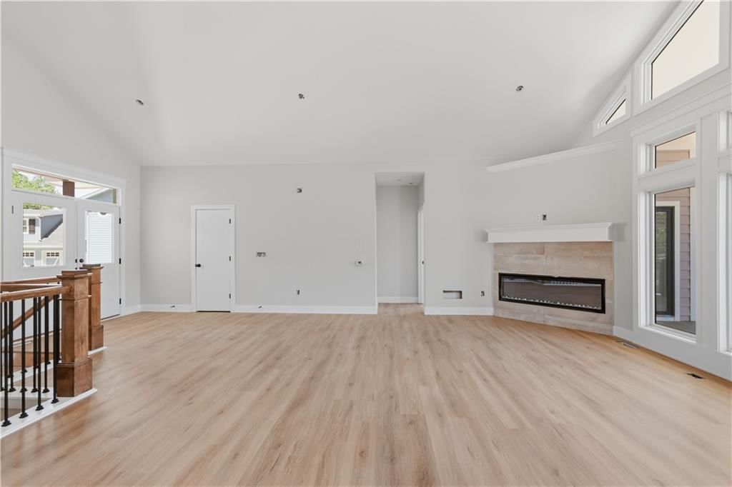 154 Lakeway Lane — photo 10