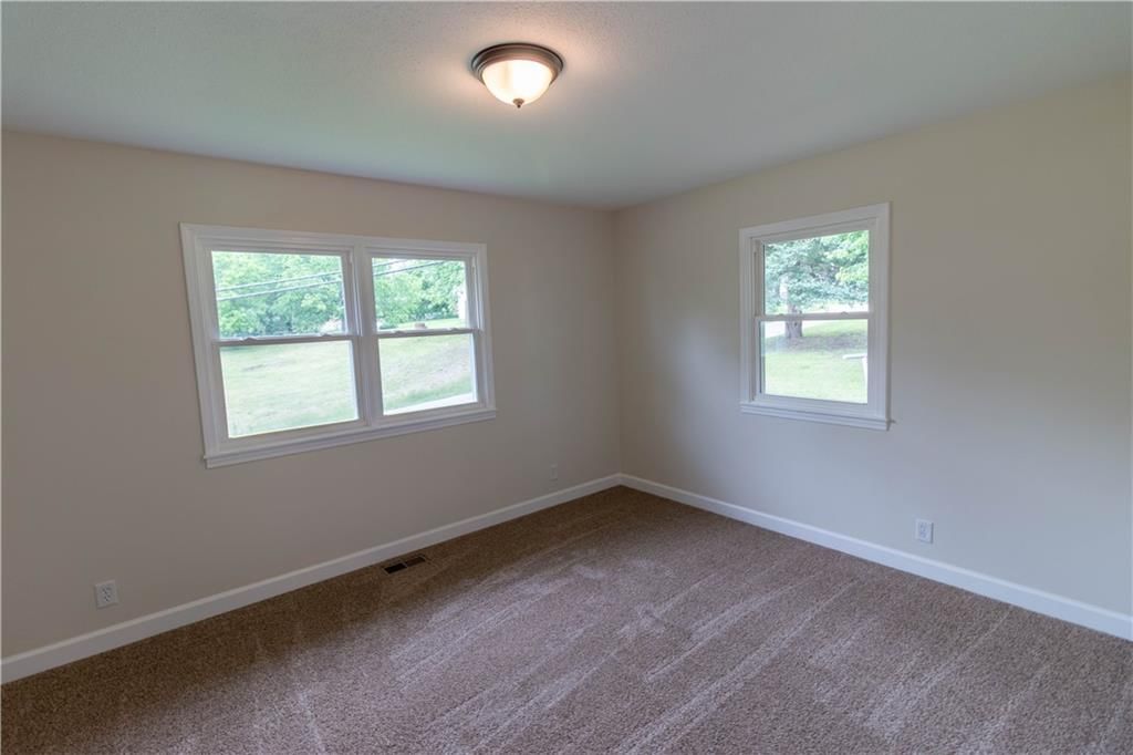200 Cherry Street — photo 17
