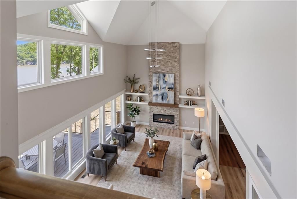 48 Eagles Pass — photo 38