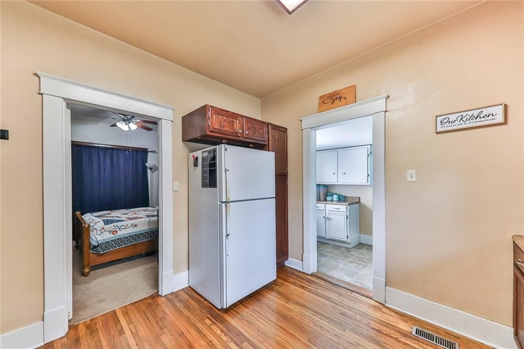 208 S 14th Street — photo 18