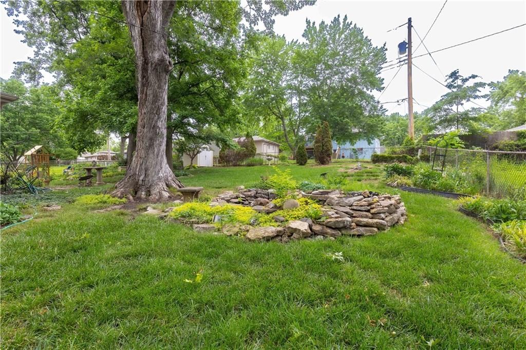4005 S Coventry Drive — photo 29