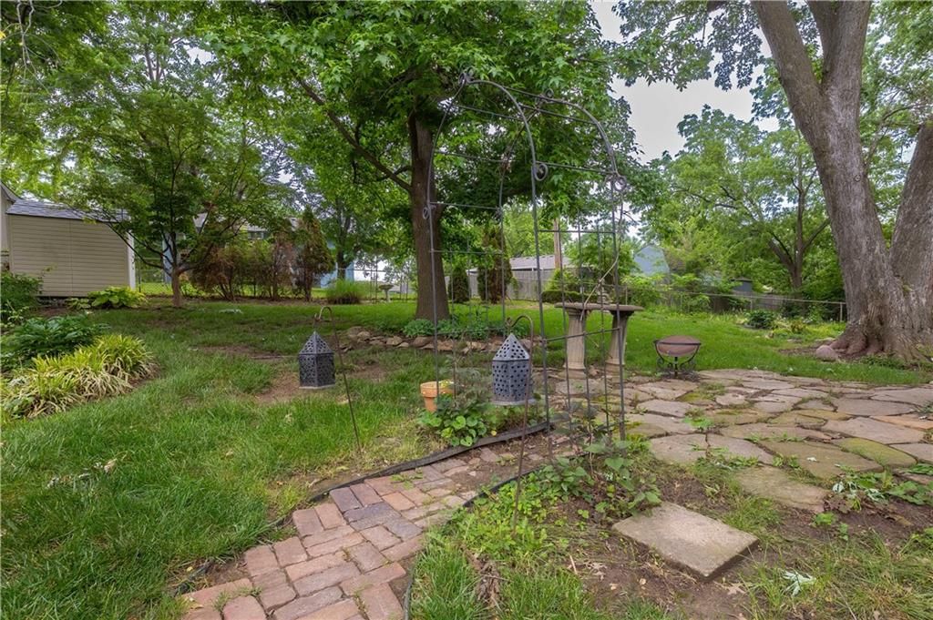 4005 S Coventry Drive — photo 31