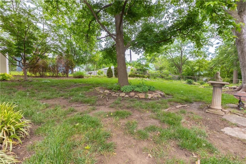 4005 S Coventry Drive — photo 32