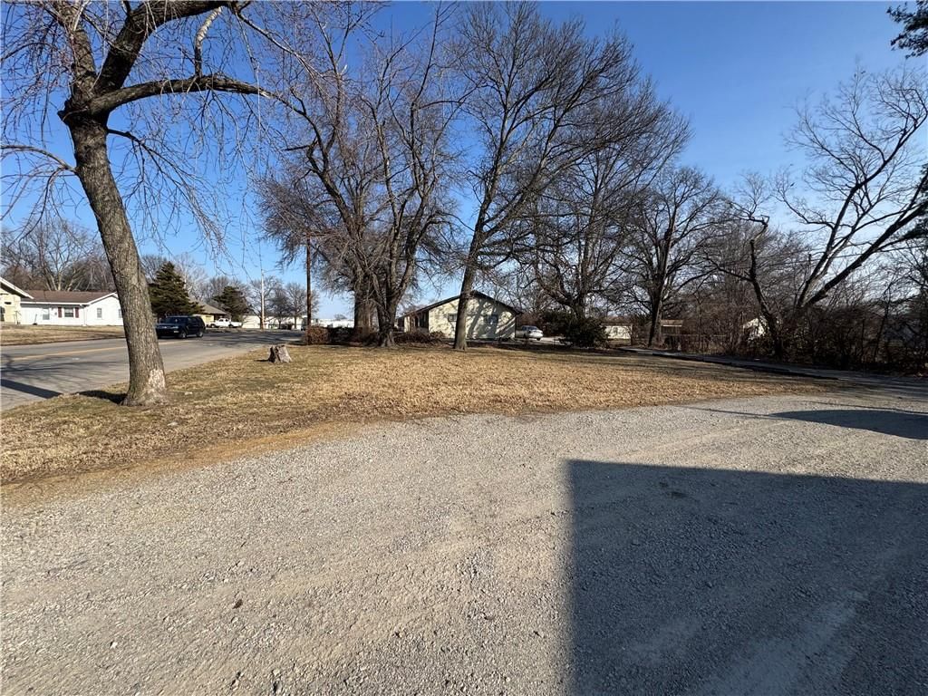 502 E Jefferson Street — photo 6