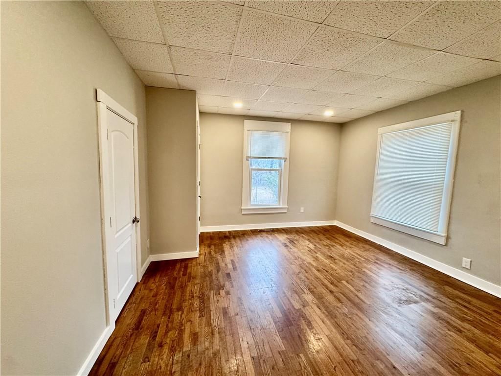 502 E Jefferson Street — photo 10