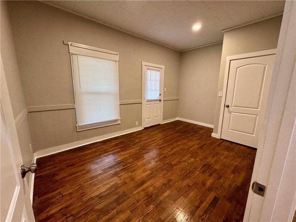 502 E Jefferson Street — photo 12