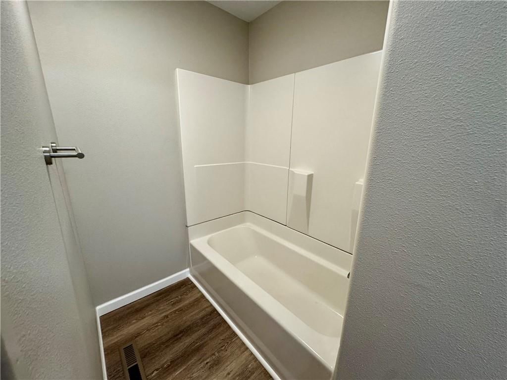 502 E Jefferson Street — photo 20