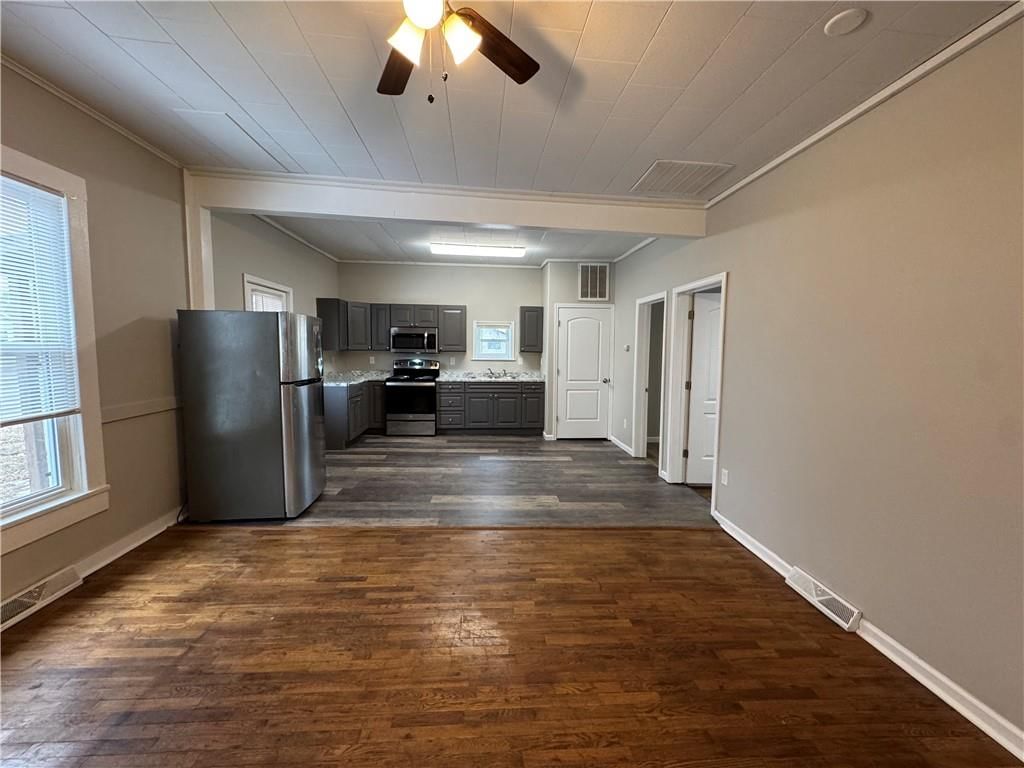 502 E Jefferson Street — photo 21
