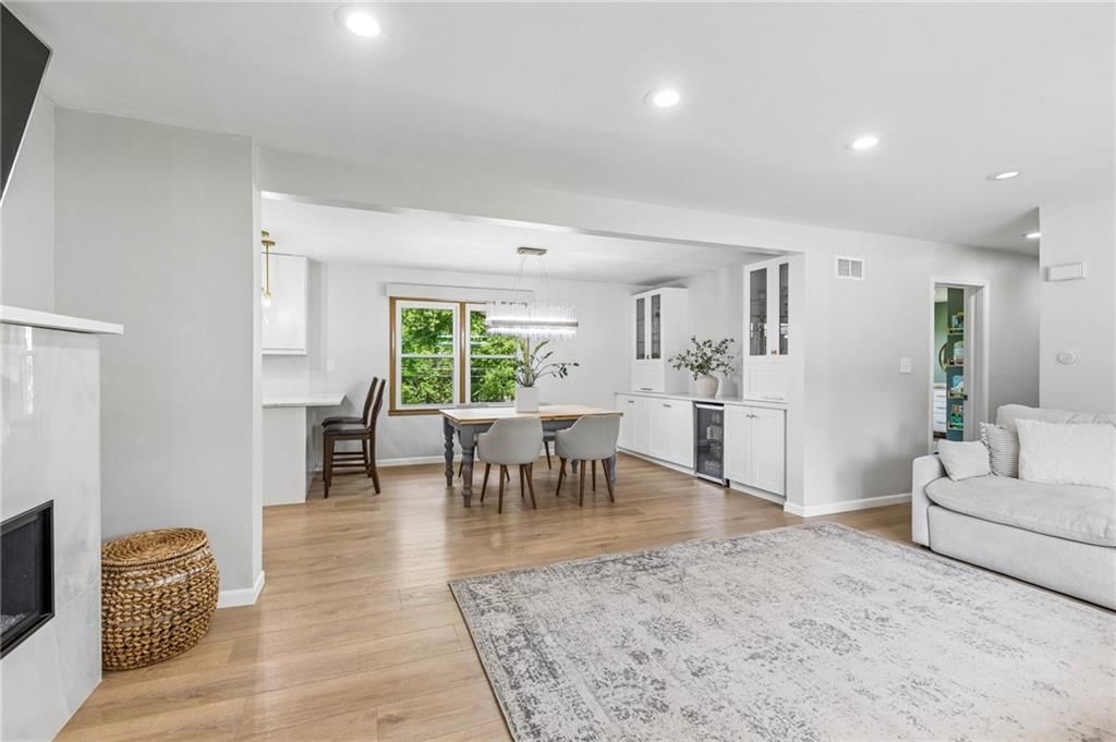 9301 Madison Avenue — photo 3