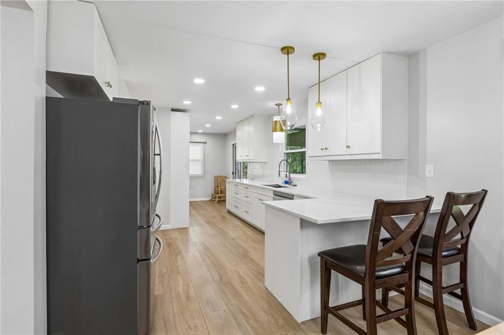 9301 Madison Avenue — photo 8