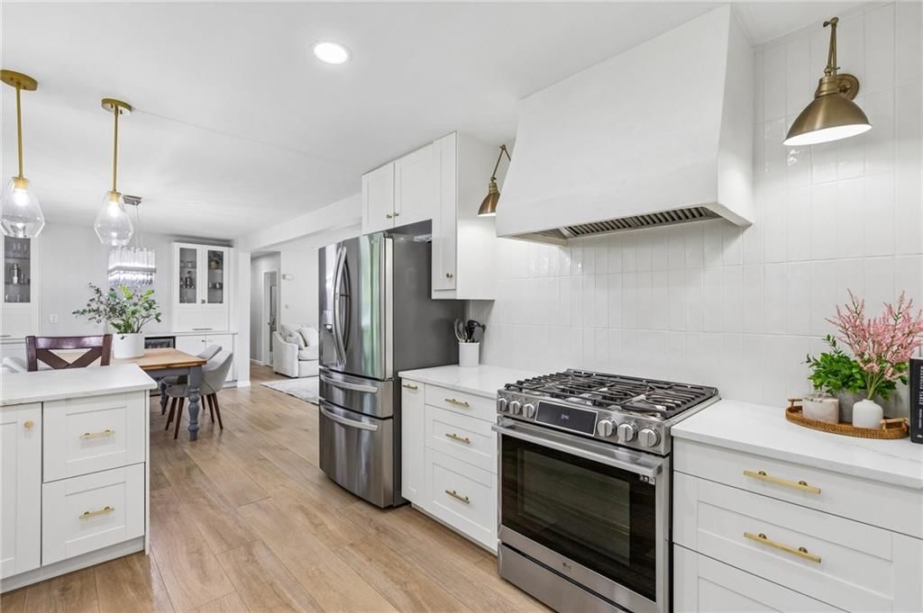 9301 Madison Avenue — photo 10