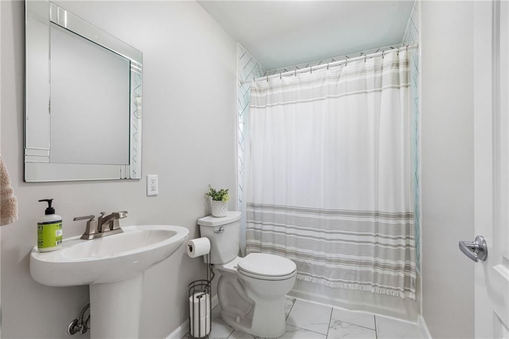 9301 Madison Avenue — photo 14
