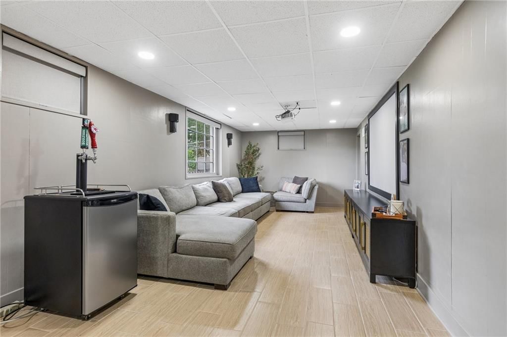 9301 Madison Avenue — photo 27