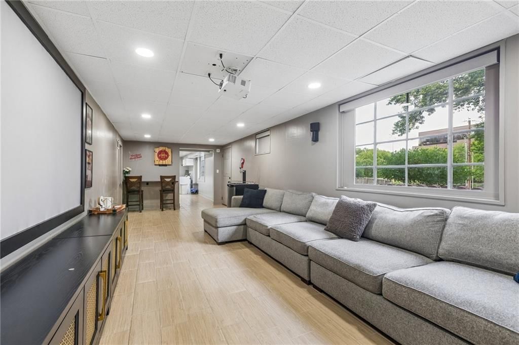 9301 Madison Avenue — photo 29