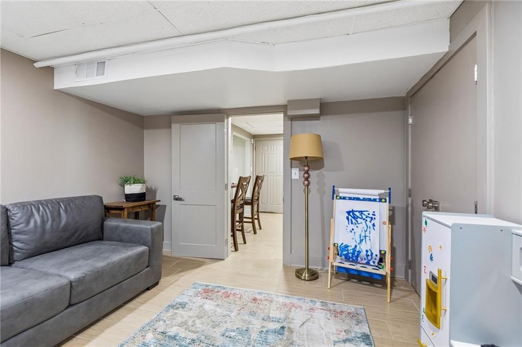 9301 Madison Avenue — photo 32