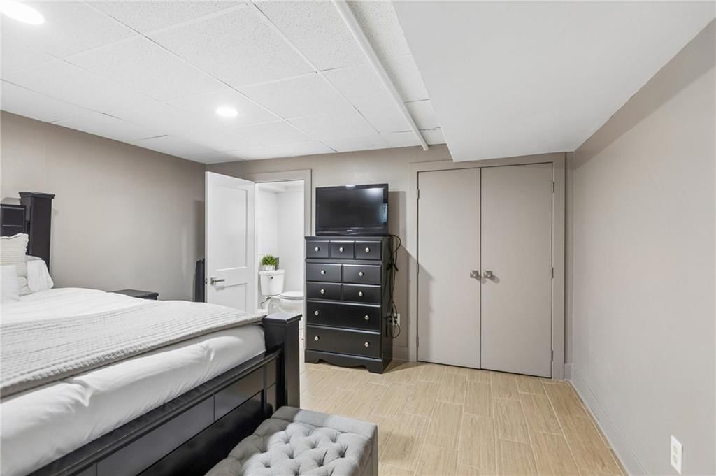 9301 Madison Avenue — photo 35
