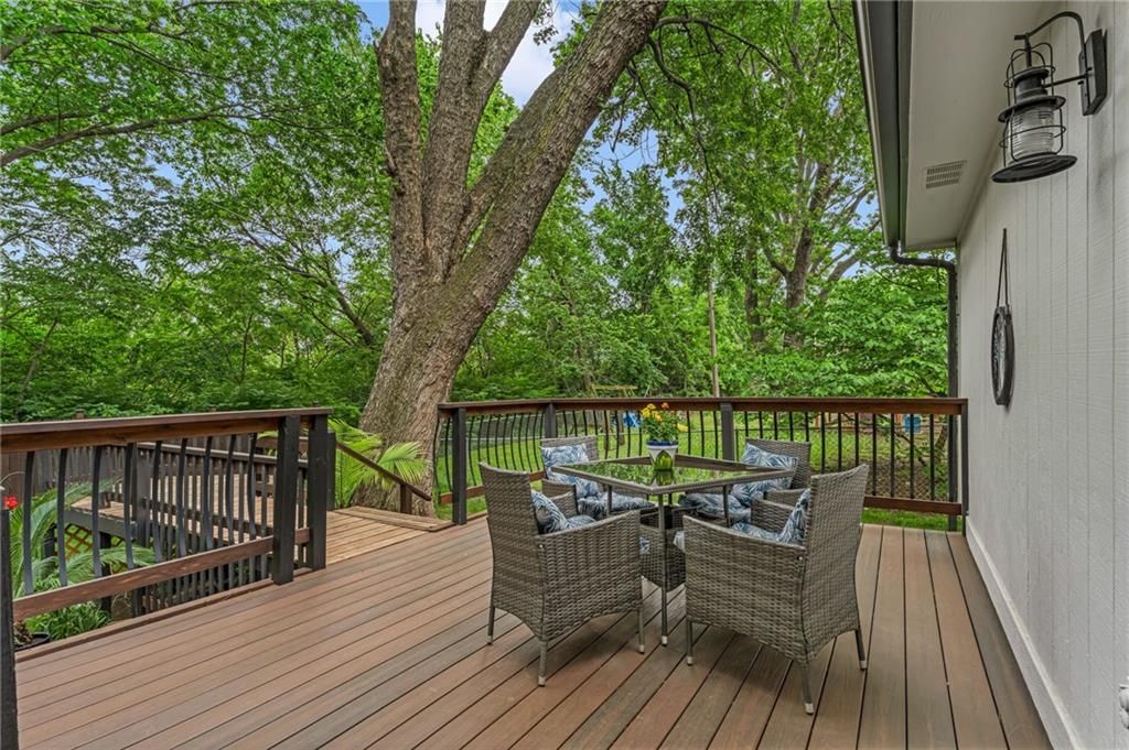 1613 W 28th Terrace — photo 14