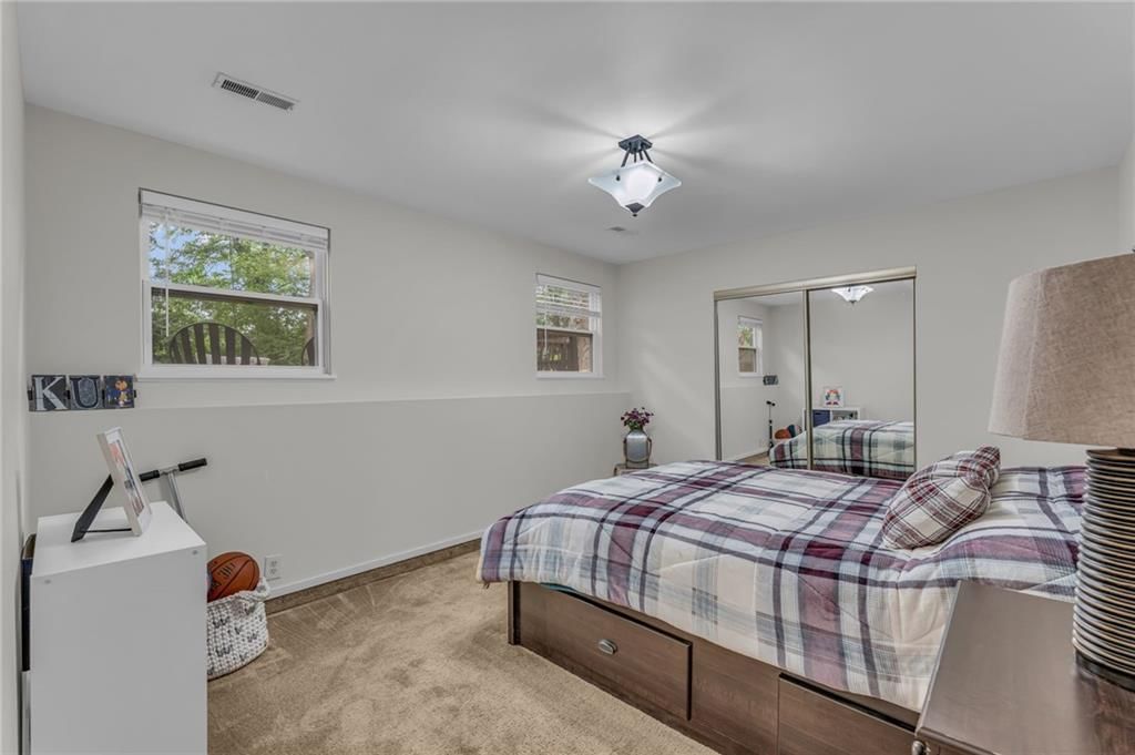 1613 W 28th Terrace — photo 36
