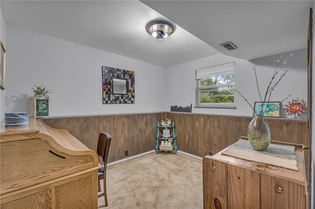 1613 W 28th Terrace — photo 37