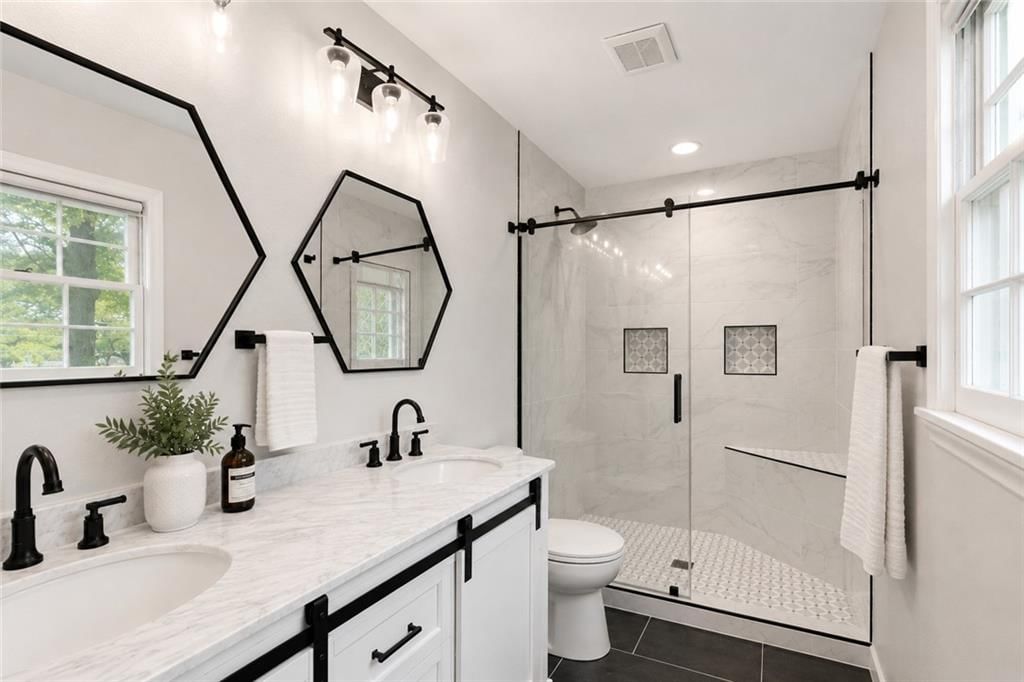 10504 E 64th Terrace — photo 16