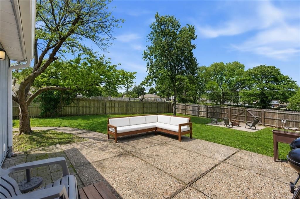 10504 E 64th Terrace — photo 40