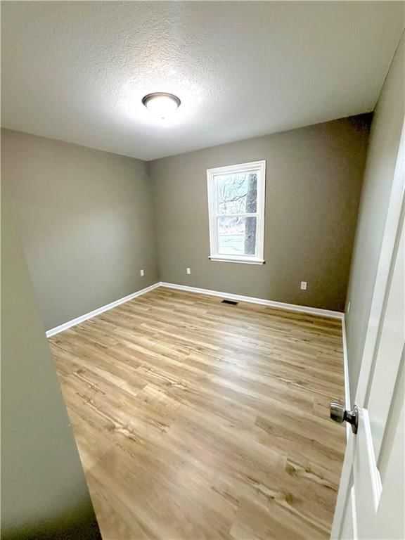 4211 Leavenworth Road — photo 11