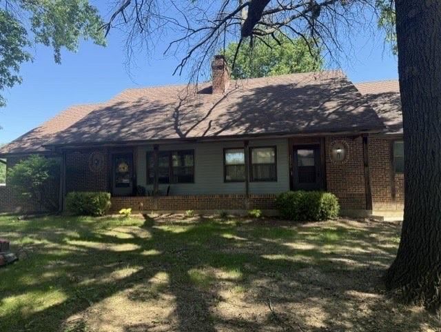 2200 Twin Oaks Drive — photo 2