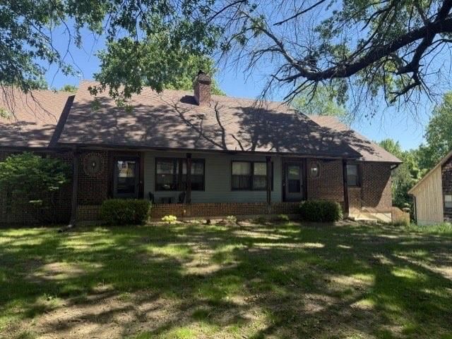 2200 Twin Oaks Drive — photo 4
