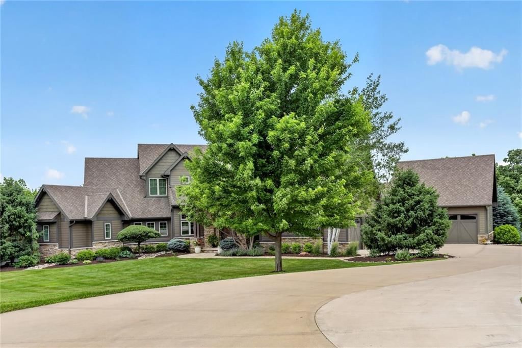 7975 NW Breckenridge Drive — photo 2
