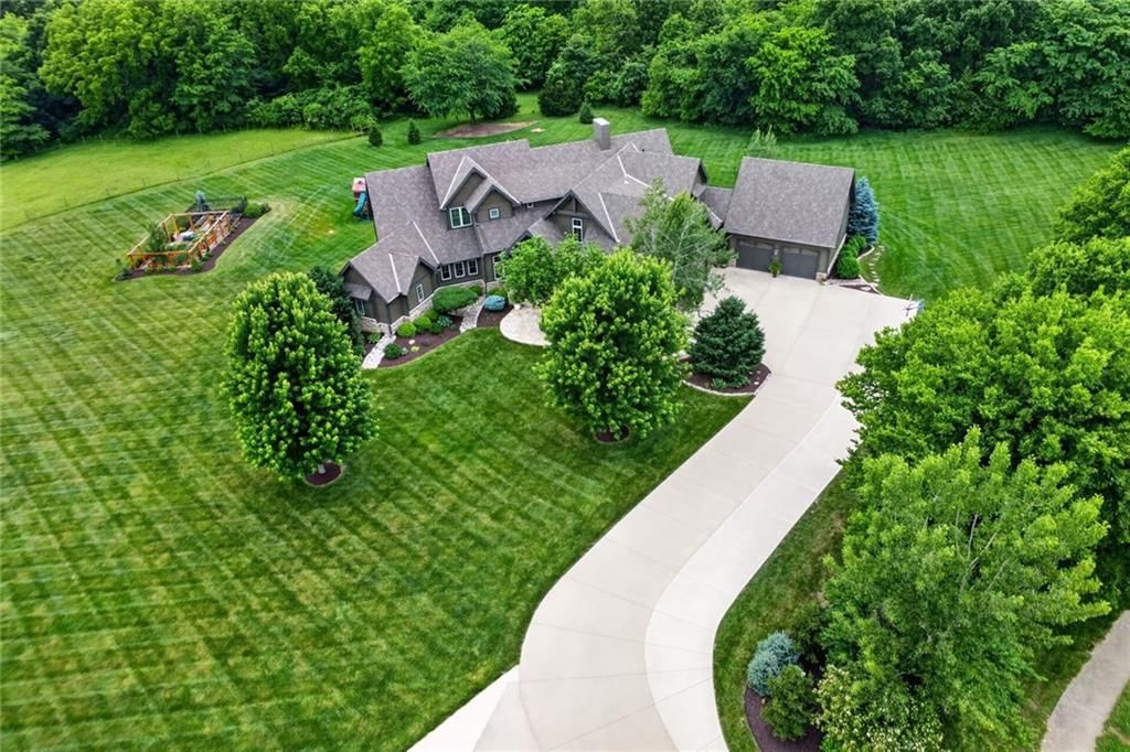 7975 NW Breckenridge Drive — photo 3